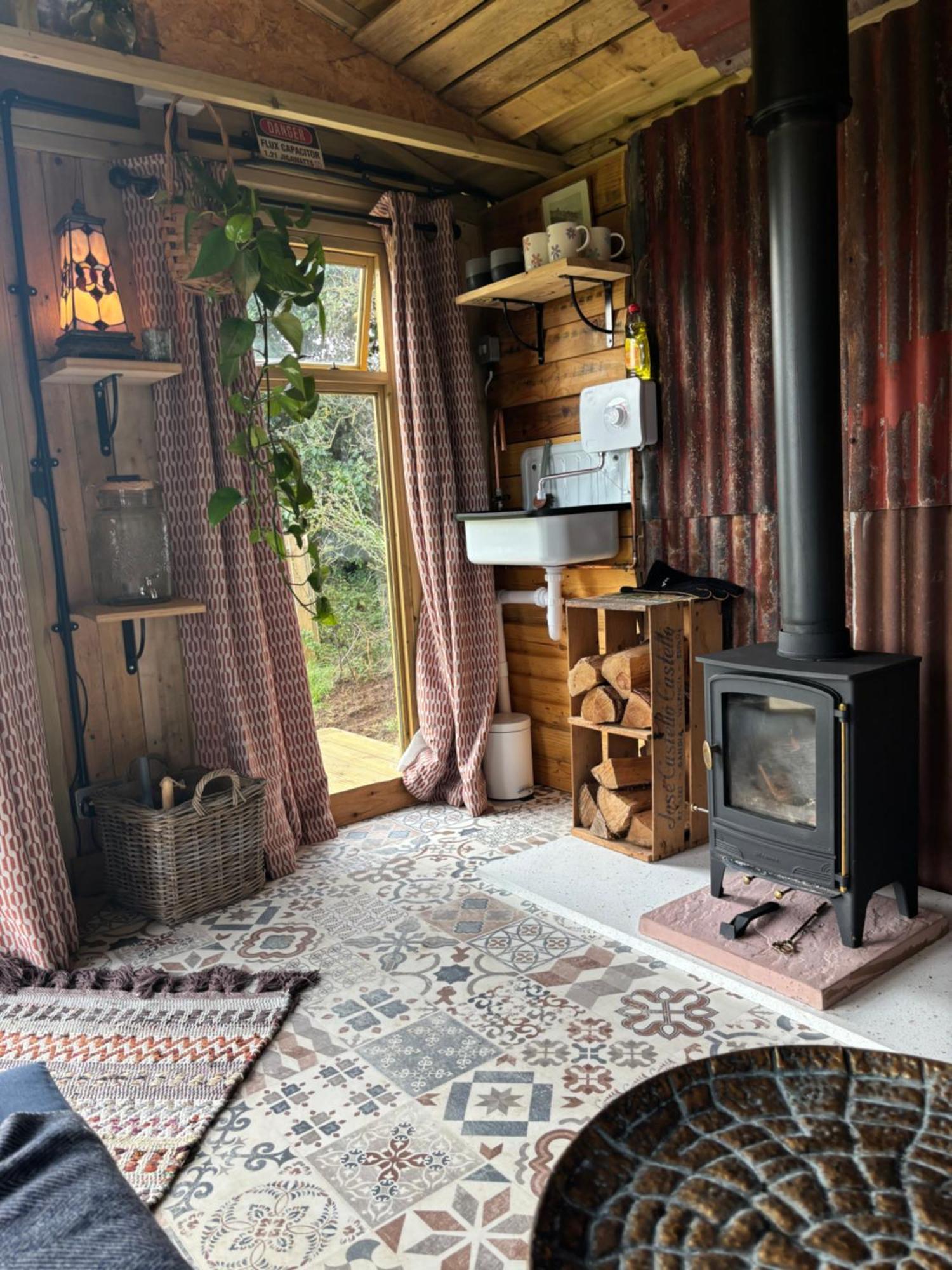 Pear Tree Hut At Carr House Farm Campsite