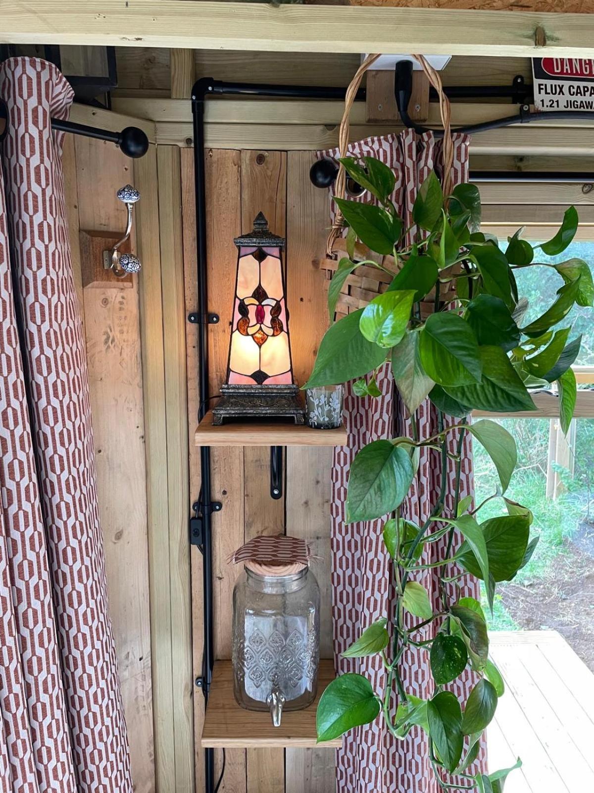 Pear Tree Hut At Carr House Farm Campsite *