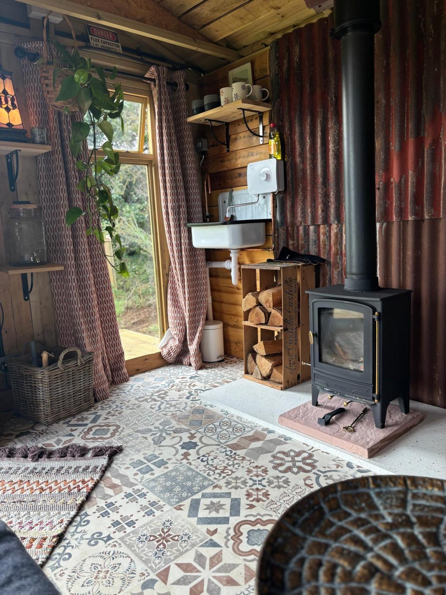 Pear Tree Hut At Carr House Farm Campsite *
